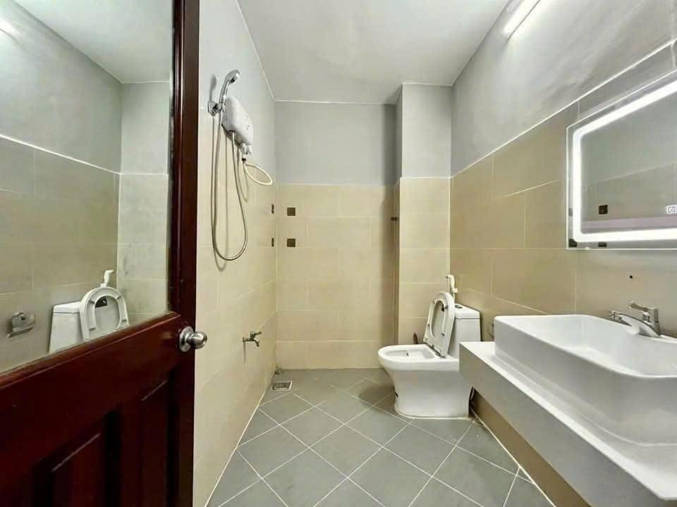 Apartment Phong Tao Dan Ho Chi Minh City